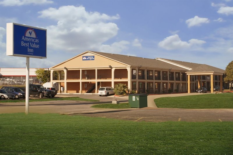 Americas Best Value Inn Waco - photo 1