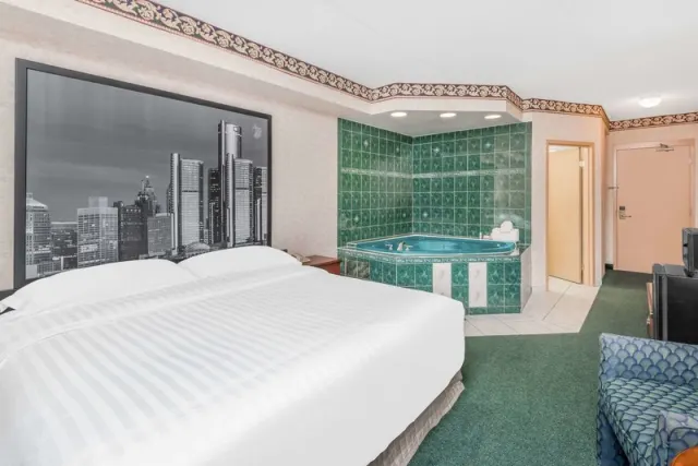 Holiday Inn & Suites Windsor Ambassador Bridge - photo 2