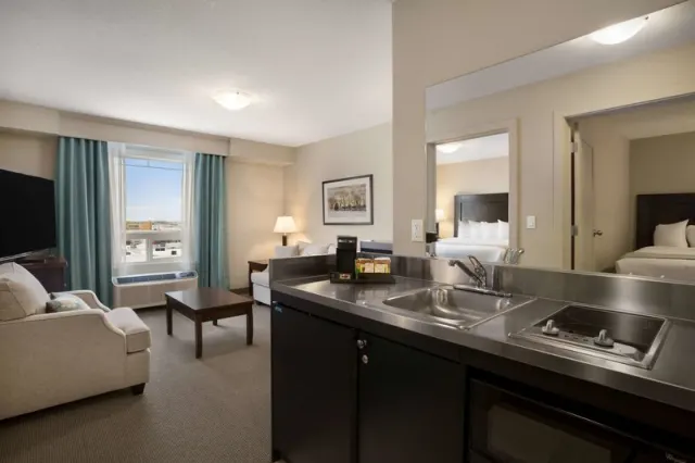 Ramada by Wyndham Emerald Park/Regina East - รูปภาพที่ 4