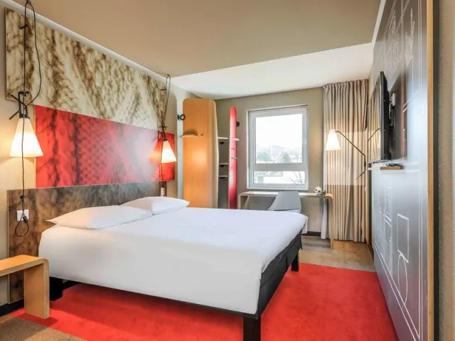 ibis London Stratford Hotel - photo 4