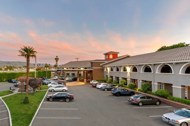 Best Western Plus Brookside Inn - foto 3