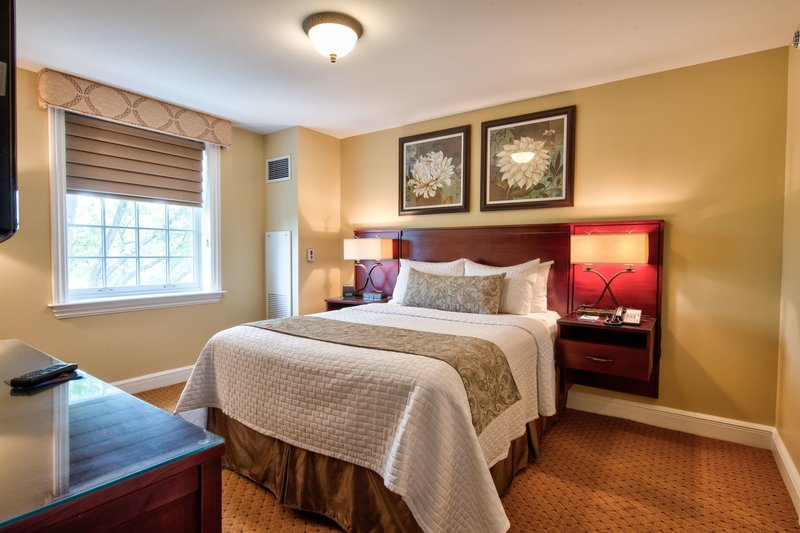 Nassau Inn - foto 1