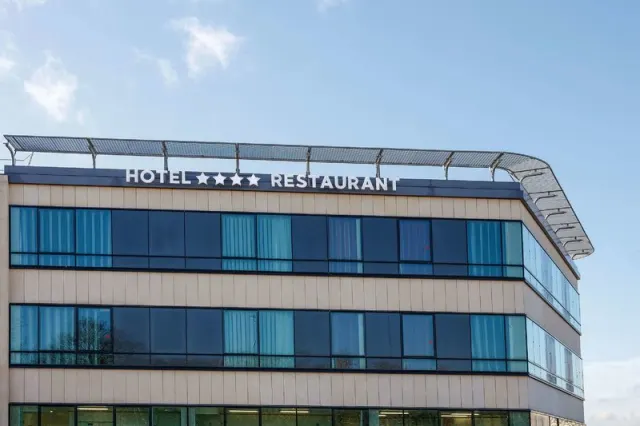 Best Western Plus Hotel Escapade Senlis, Picardy
