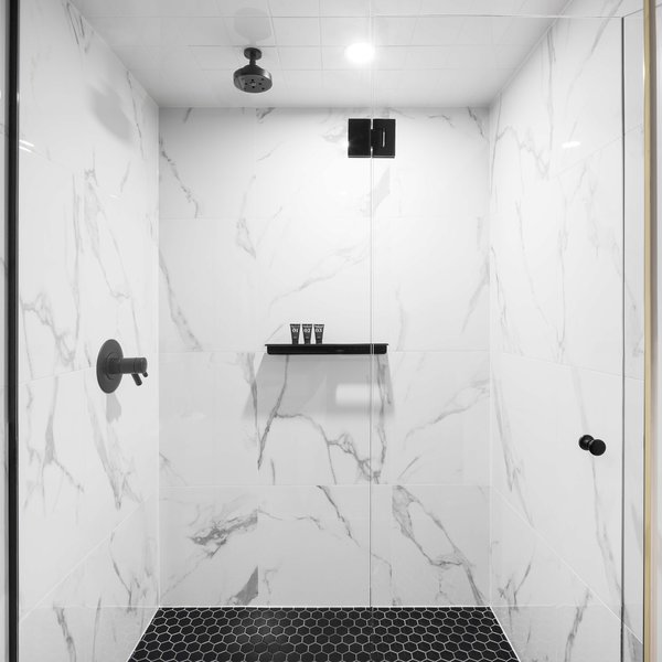 The Broadview Hotel - photo 4