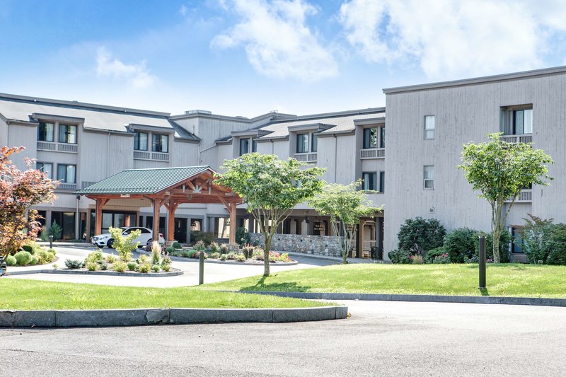 Heritage Hotel  Conference Center - photo 1