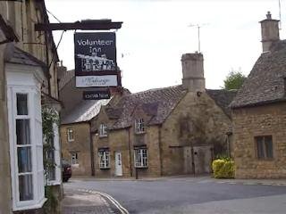 The Volunteer Inn - photo 4