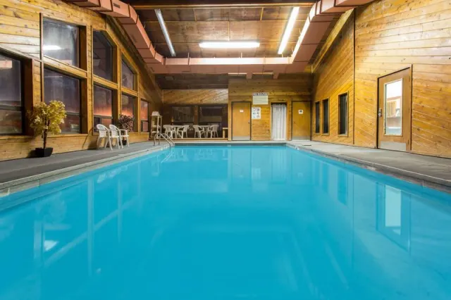 Super 8 by Wyndham Chadron NE - תמונה 3