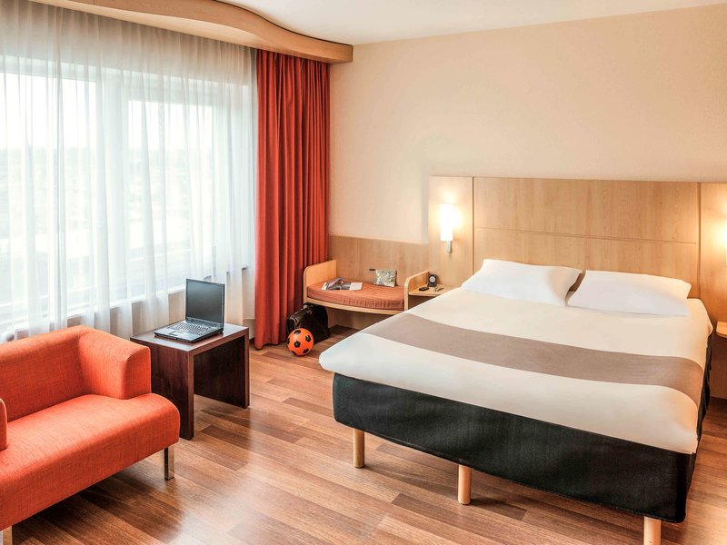 ibis Styles Den Haag Scheveningen - photo 1