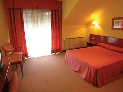 Hotel Villaviciosa - foto 3