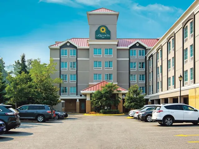 La Quinta Inn by Wyndham Vancouver Airport - photo 2