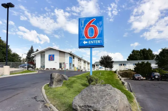 Econo Lodge - foto 3