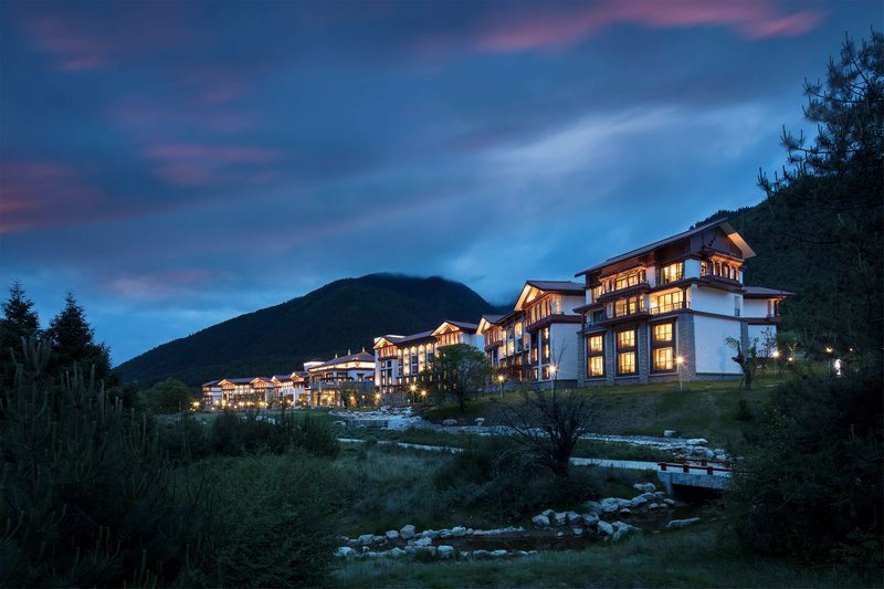 Hilton Linzhi Resort - photo 1