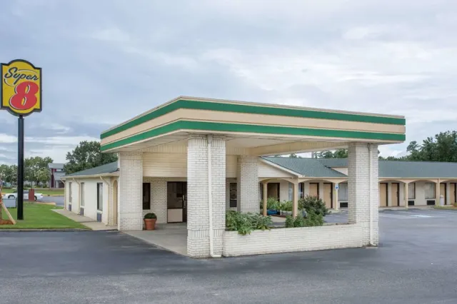 Super 8 by Wyndham Sumter - photo 2