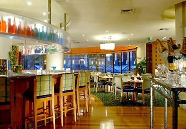 Marriott Sydney Harbour at Circular Quay - photo 3