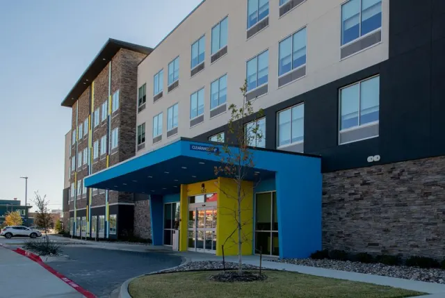 Tru by Hilton The Colony Dallas - photo 4