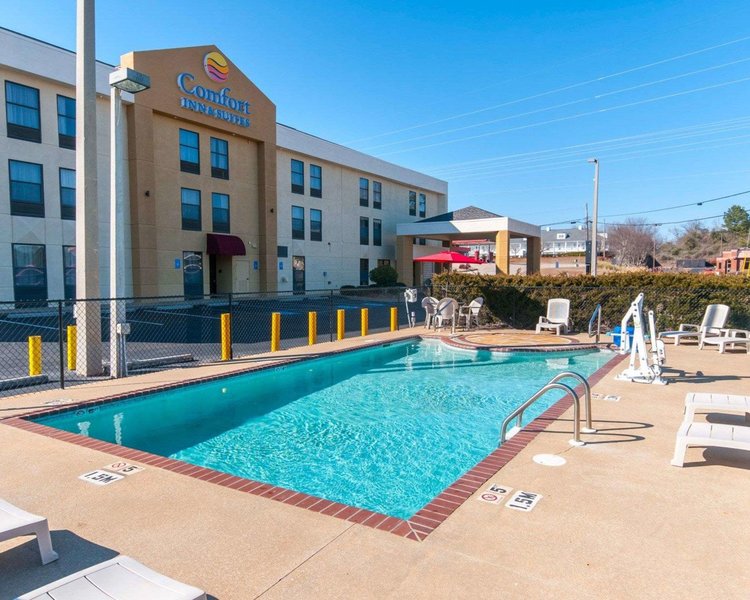 Comfort Inn & Suites - foto 1