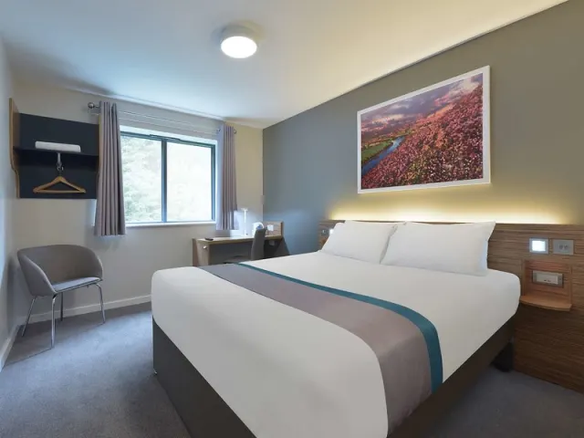 Travelodge London Stockley Park Hayes - photo 3