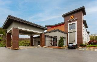 Hawthorn Extended Stay by Wyndham Knoxville - photo 4
