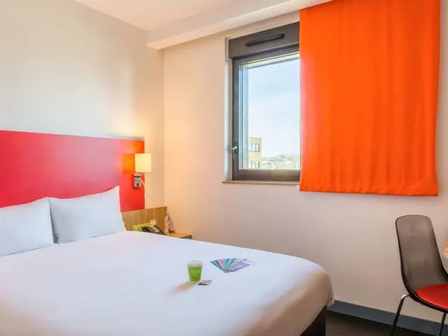 Ibis Styles Romans Valence Gare TGV Hotel - photo 3