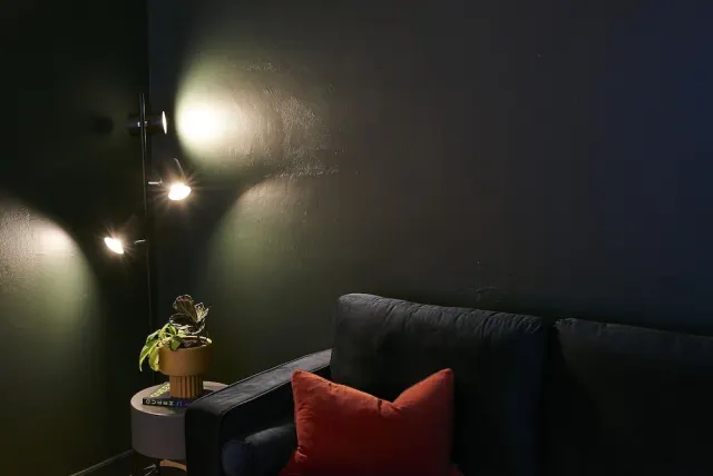 The Blue Hotel - photo 4