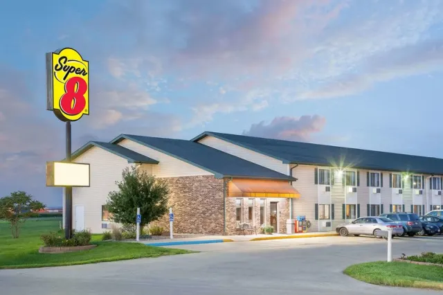 Super 8 by Wyndham Mt Pleasant - photo 2