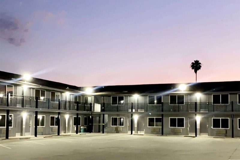 Super 8 by Wyndham Bakersfield CA - photo 1