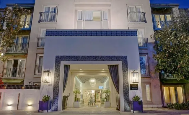 Hotel Amarano Burbank-Hollywood - photo 3