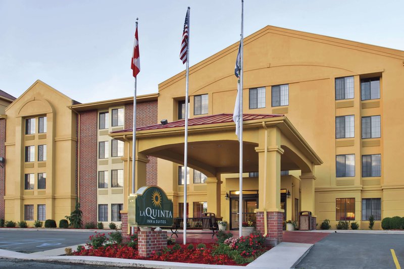 La Quinta Inn  Suites By Wyndham Summersville - foto 1