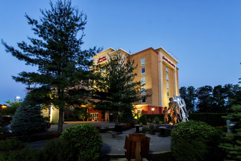 Hampton Inn & Suites Staten Island - fotografija 1