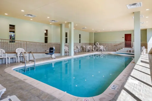 Comfort Inn & Suites Fort Walton Beach - photo 4