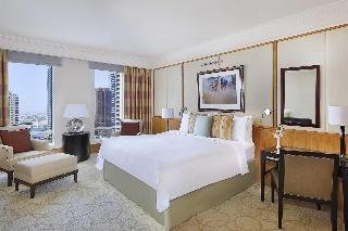The Ritz-Carlton Dubai International Financial Centre Executive Residences, Dubai