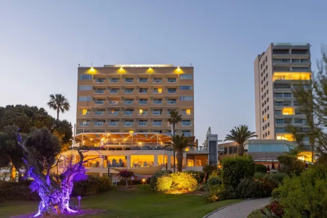 St Raphael Resort & Marina - photo 4