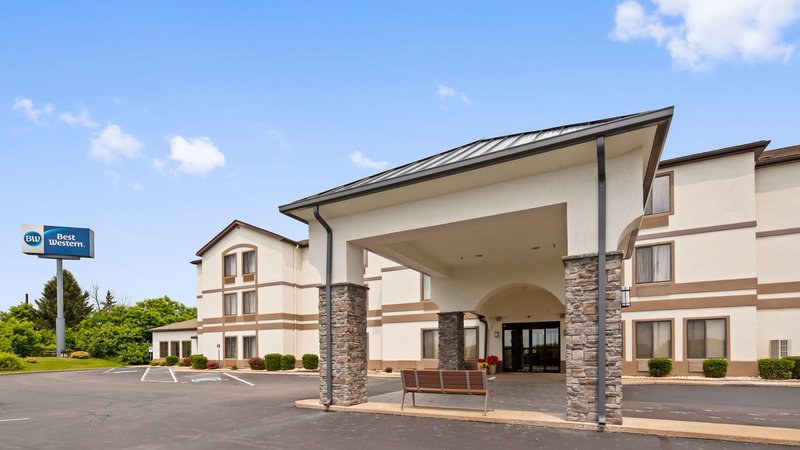 Best Western St Clairsville Inn  Suites - photo 1