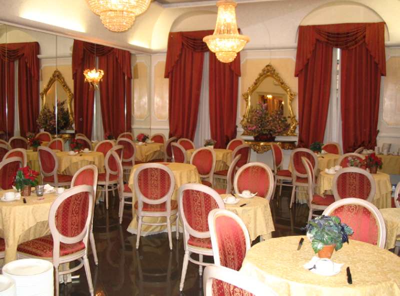 CC Palace Hotel Roma - photo 1
