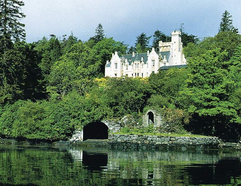 Stonefield Castle - photo 1