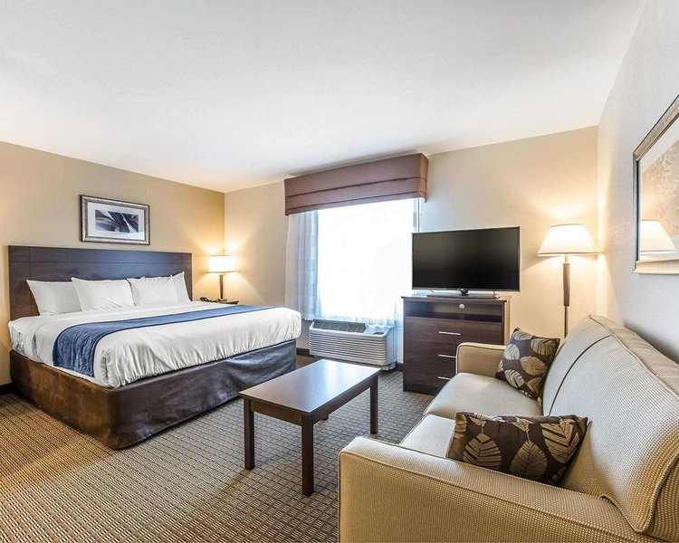 MainStay Suites Cartersville - Emerson Lake Point - photo 1