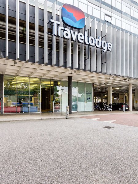 Travelodge Chessington Tolworth - photo 1