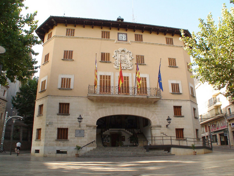 La Vila - photo 1