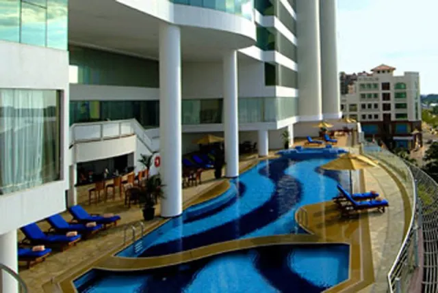 Le Meridien Kota Kinabalu - photo 3
