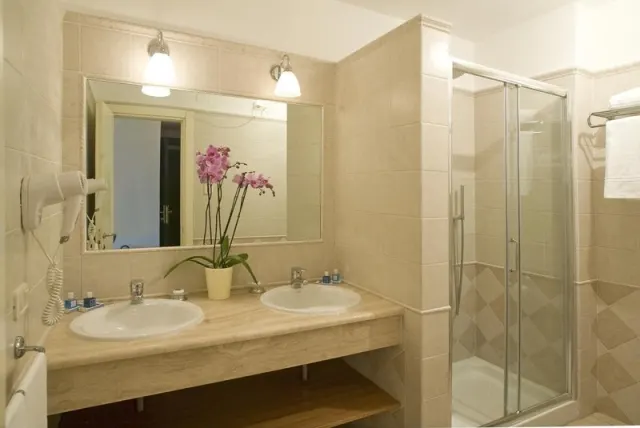 Boutique Hotel Torre di Cala Piccola - photo 4