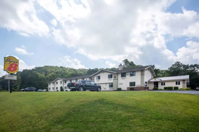 Super 8 by Wyndham Elkins - foto 4
