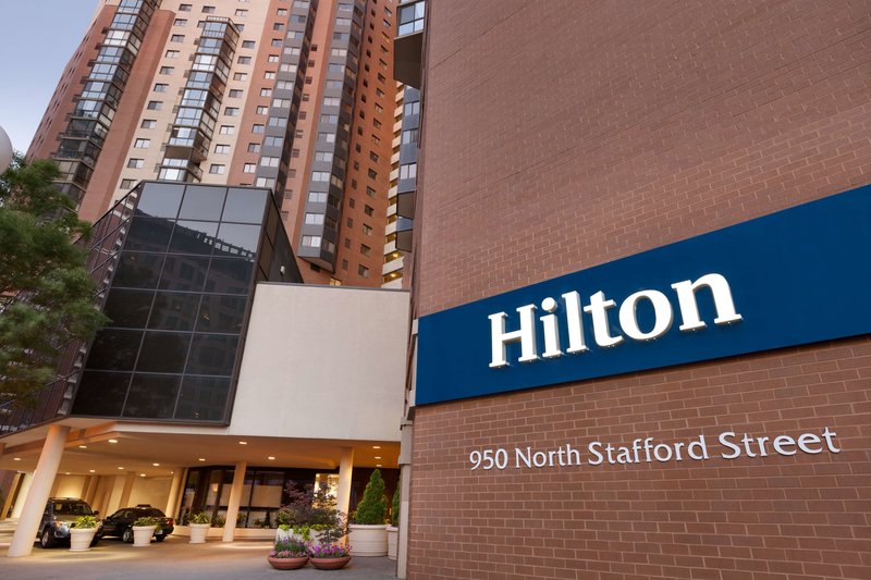 Hilton Arlington - photo 1