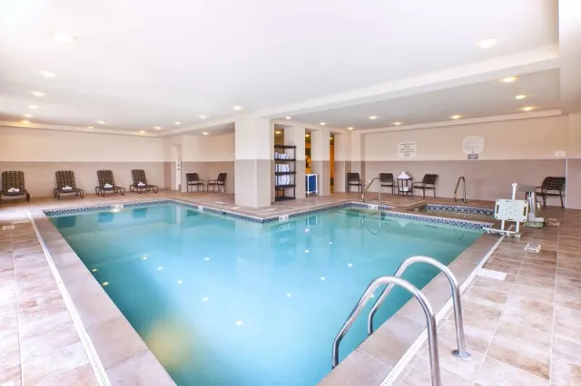 Hilton Garden Inn Cleveland Downtown - photo 2