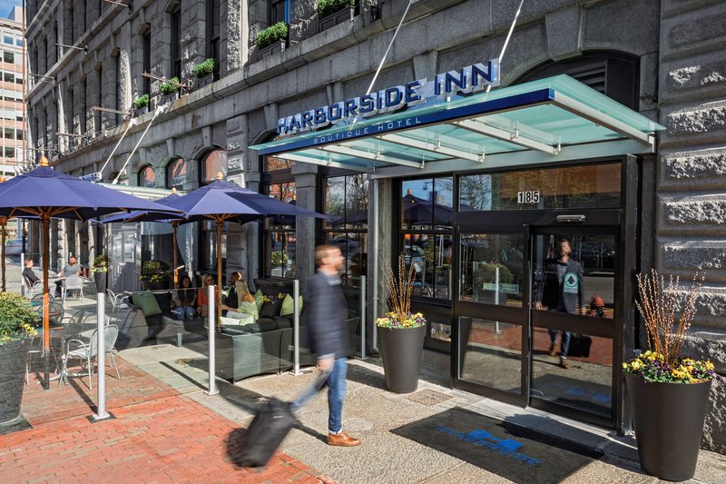 Harborside Inn - photo 1