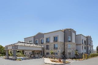 Holiday Inn Express & Suites San Jose - Morgan Hill - photo 3