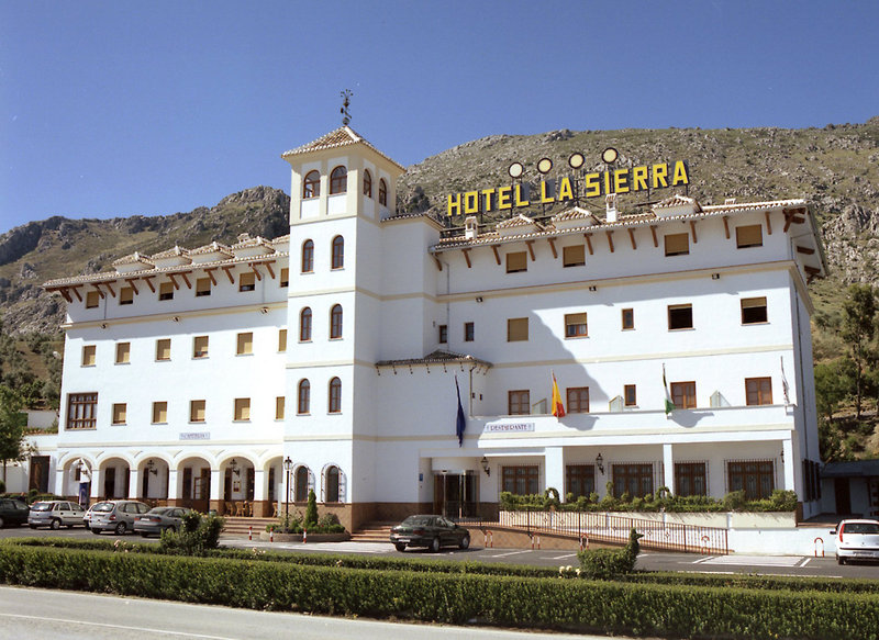 Hotel La Sierra - photo 1