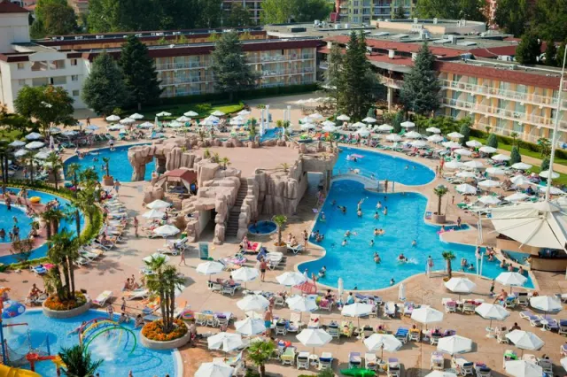 DIT Evrika Beach Club Hotel - photo 4