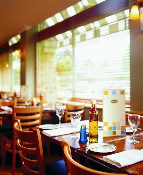 Holiday Inn Swindon - photo 4