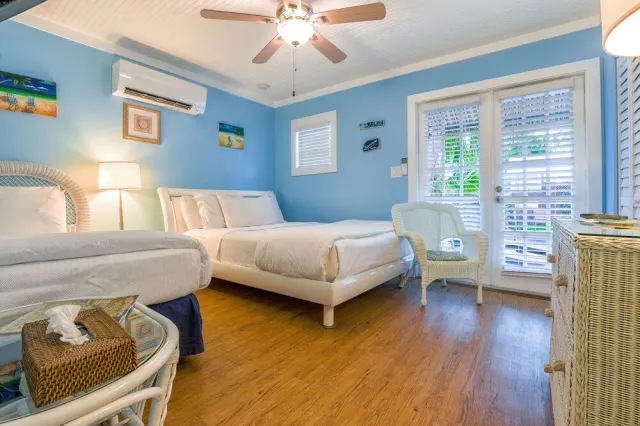 Seascape Tropical Inn - photo 3