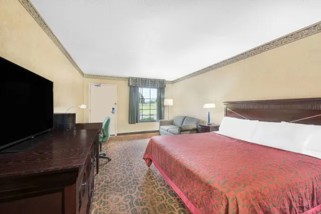 Days Inn & Suites by Wyndham York - photo 4